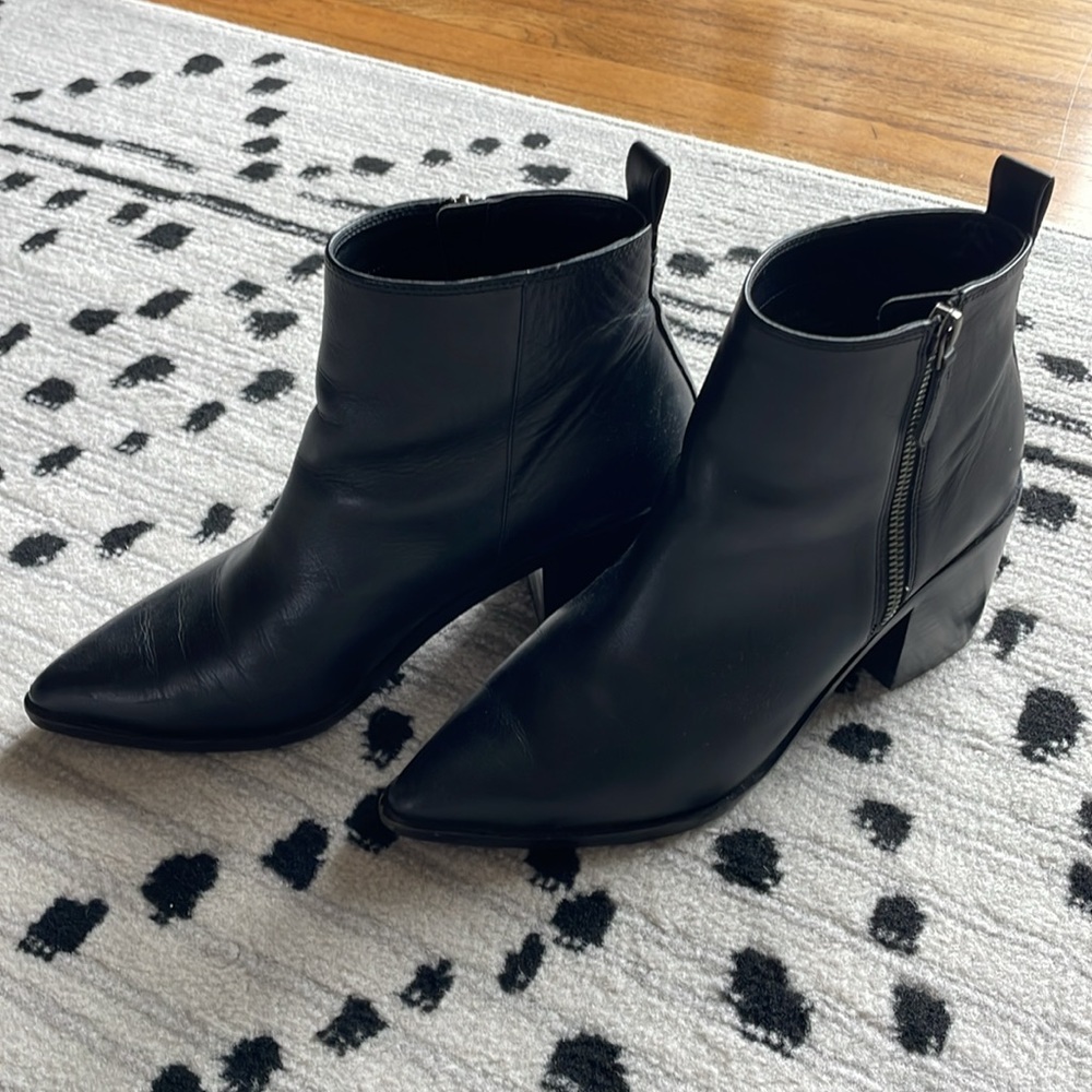 Treasure & Bond Black Leather Pointed Toe Ankle Boots